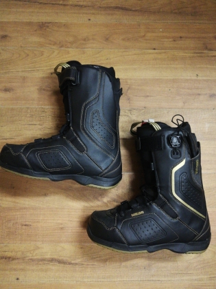 Batai Deluxe 42dyd.,užtraukimo sistema,nauji